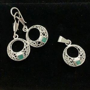 Silver earrings & pendant set ( necklace included)